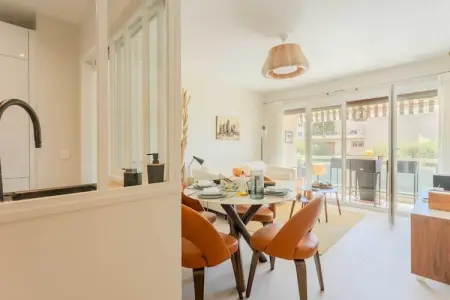 MB-2-PINS-M, Appartement lumineux et climatisé avec vue sur mer - Antibes - Photo 85