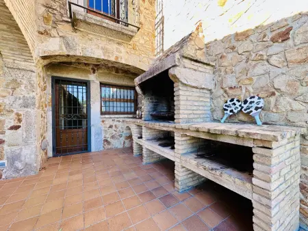 Maison de campagne en pierre avec piscine privée et grand jardin - Photo 4