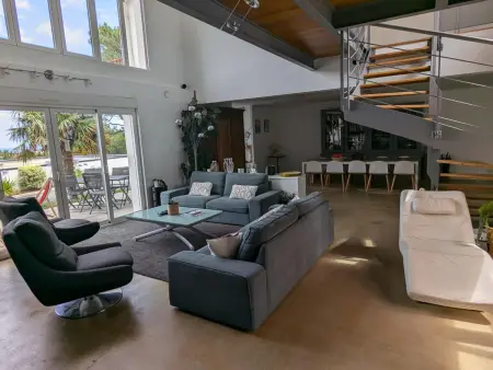 Superbe villa avec piscine chauffée et jardin à 10 min du centre, pour 12 personnes - Photo 6