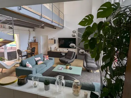 Superbe villa avec piscine chauffée et jardin à 10 min du centre, pour 12 personnes - Photo 7