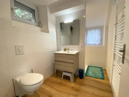 Maison à louer avec balcon et WIFI près de la plage à Perros-Guirec - Photo 4