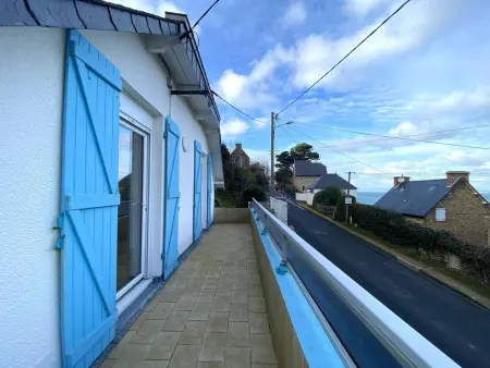 Maison à louer avec balcon et WIFI près de la plage à Perros-Guirec - Photo 11
