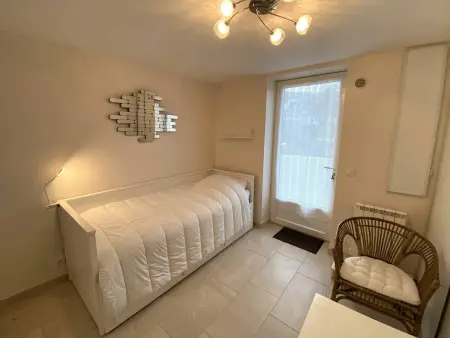 Maison avec jardin clos à 650m de la plage, parking, 2 chambres - Photo 10