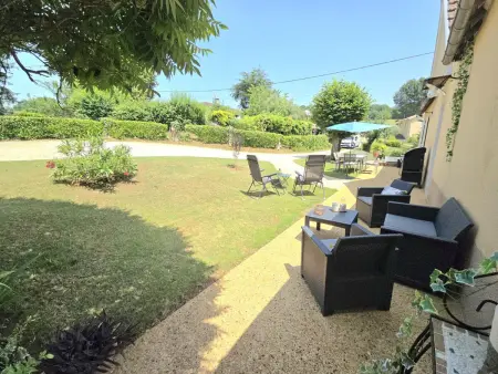 Maison en Dordogne avec Terrasse et Jardin, proche de Sarlat - Photo 1