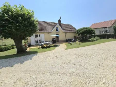 Maison en Dordogne avec Terrasse et Jardin, proche de Sarlat - Photo 9