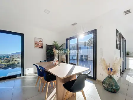 Villa contemporaine avec piscine à débordement privative - Photo 5