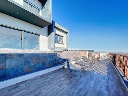 Villa contemporaine avec piscine à débordement privative - Photo 23