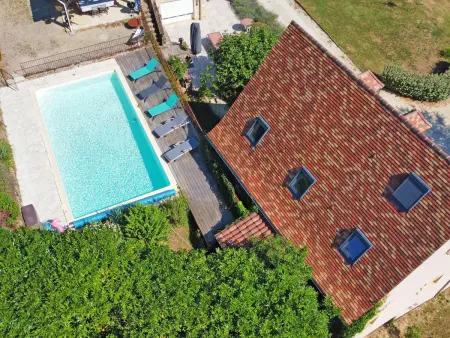 Maison en pierre avec terrasse paisible et piscine chauffée - Photo 1