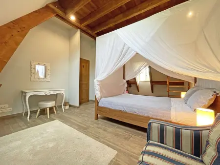 Maison en pierre avec terrasse paisible et piscine chauffée - Photo 18