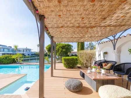 Villa familiale à Empuriabrava avec piscine privée - Photo 6
