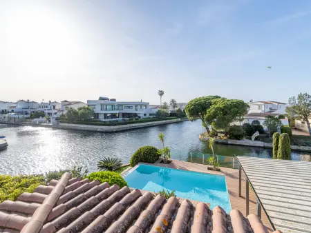 Villa familiale à Empuriabrava avec piscine privée - Photo 15