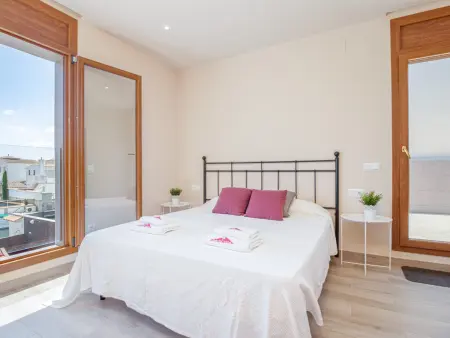 Villa moderne à Empuriabrava avec piscine privée, jardin, barbecue et climatisation, idéale pour familles - Photo 4