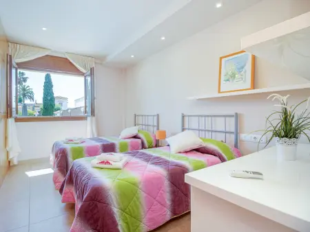 Villa moderne à Empuriabrava avec piscine privée, jardin, barbecue et climatisation, idéale pour familles - Photo 11