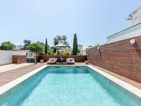 Villa moderne à Empuriabrava avec piscine privée, jardin, barbecue et climatisation, idéale pour familles - Photo 34