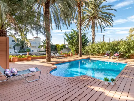 Superbe villa à Empuriabrava, 4 chambres, piscine privée, proche plage, pour 8 pers. - Photo 5