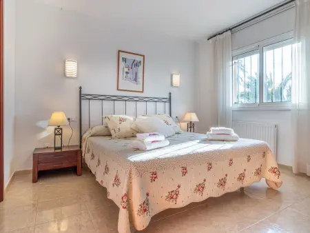 Superbe villa à Empuriabrava, 4 chambres, piscine privée, proche plage, pour 8 pers. - Photo 27