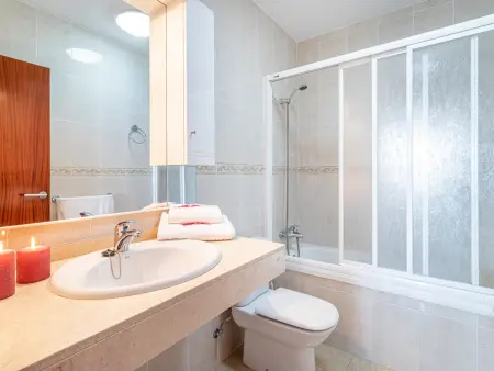 Superbe villa à Empuriabrava, 4 chambres, piscine privée, proche plage, pour 8 pers. - Photo 32