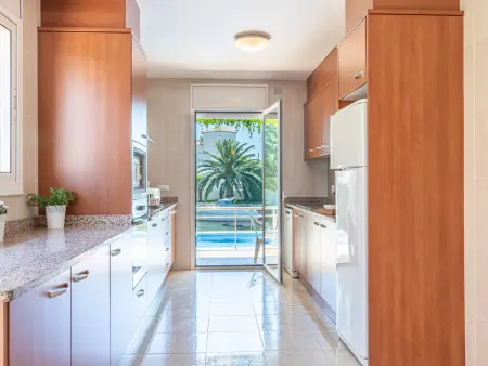 Grande villa à Empuriabrava avec piscine privée, 5 chambres pour 9 - Photo 3