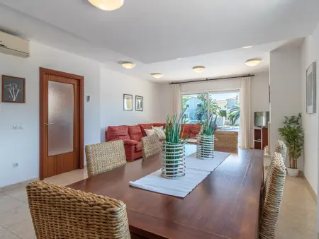 Grande villa à Empuriabrava avec piscine privée, 5 chambres pour 9 - Photo 6