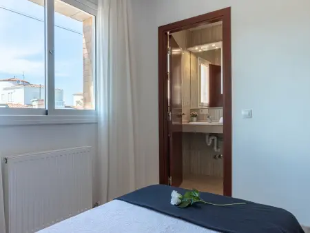 Grande villa à Empuriabrava avec piscine privée, 5 chambres pour 9 - Photo 10