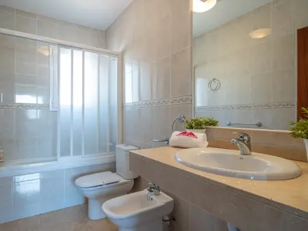 Grande villa à Empuriabrava avec piscine privée, 5 chambres pour 9 - Photo 17