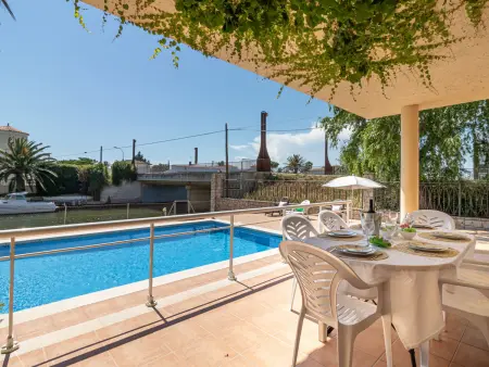 Grande villa à Empuriabrava avec piscine privée, 5 chambres pour 9 - Photo 31