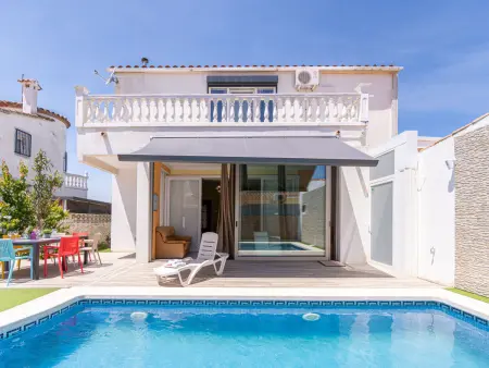 Villa à Empuriabrava pour 8 pers, piscine privée, proche plage et commodités - Photo 8