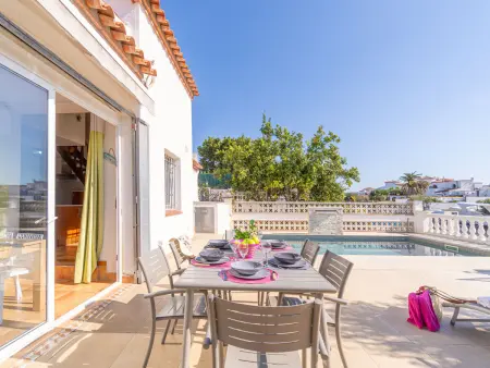 Villa lumineuse et confortable avec piscine privée à Empuriabrava - Photo 6
