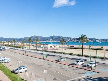 Appartement lumineux en bord de mer à Empuriabrava, idéal pour 6 personnes et famille - Photo 1