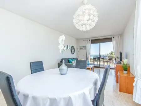 Appartement lumineux en bord de mer à Empuriabrava, idéal pour 6 personnes et famille - Photo 7
