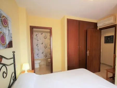 Appartement lumineux en bord de mer à Empuriabrava, idéal pour 6 personnes et famille - Photo 15