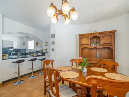 Villa avec Piscine Privée à 1500m de la Plage – 8 Pers., Garage et Amarre 12m - Photo 7