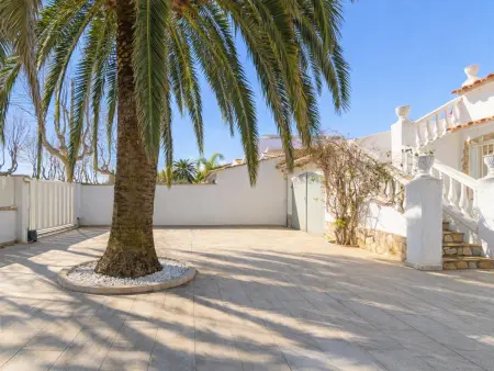 Villa avec Piscine Privée à 1500m de la Plage – 8 Pers., Garage et Amarre 12m - Photo 22