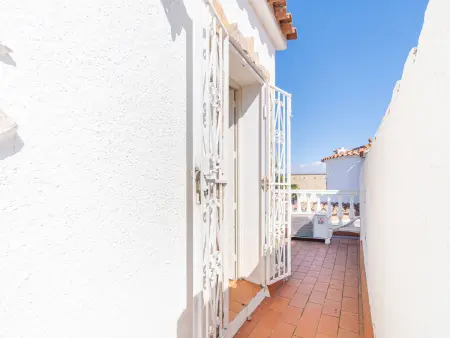 Villa avec Piscine Privée à 1500m de la Plage – 8 Pers., Garage et Amarre 12m - Photo 24
