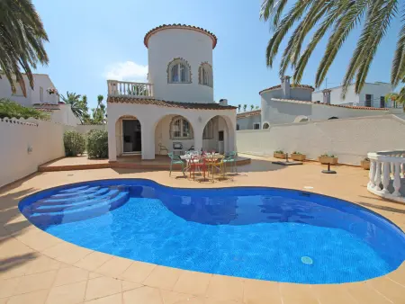 Villa avec Piscine Privée à 1500m de la Plage – 8 Pers., Garage et Amarre 12m - Photo 34