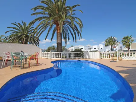 Villa avec Piscine Privée à 1500m de la Plage – 8 Pers., Garage et Amarre 12m - Photo 35