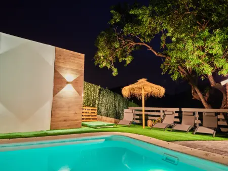 Charmante maison à Malaga avec piscine privée et espace enfants - Photo 6