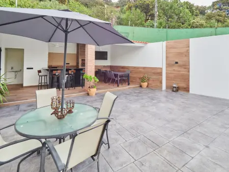 Charmante maison à Malaga avec piscine privée et espace enfants - Photo 8