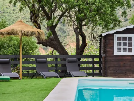 Charmante maison à Malaga avec piscine privée et espace enfants - Photo 16