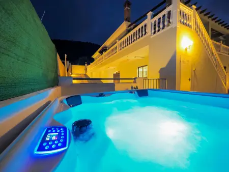 Belle villa familiale à Coín avec piscine privée et espace loisirs - Photo 15