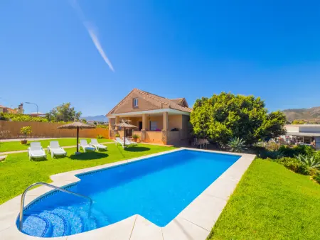 Villa spacieuse Alhaurín de la Torre, calme et proximité urbaine - Photo 2