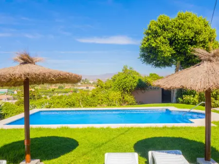 Villa spacieuse Alhaurín de la Torre, calme et proximité urbaine - Photo 5