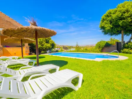 Villa spacieuse Alhaurín de la Torre, calme et proximité urbaine - Photo 6
