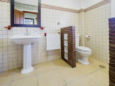 Villa spacieuse Alhaurín de la Torre, calme et proximité urbaine - Photo 35