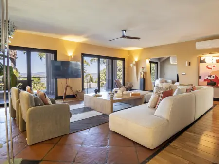 Villa de Luxe 12 Pers avec Piscine Privée et Vue Panoramique - Photo 23
