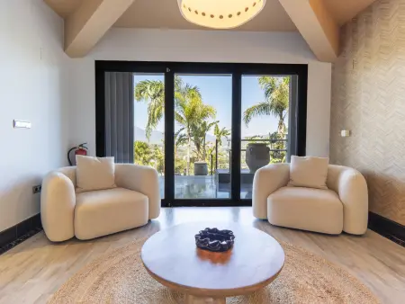 Villa de Luxe 12 Pers avec Piscine Privée et Vue Panoramique - Photo 27