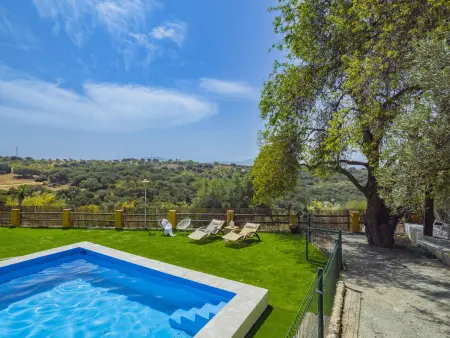 Séjour Nature: Grand Cortijo Andalou avec Piscine Privée au Cœur de la Campagne - Photo 2
