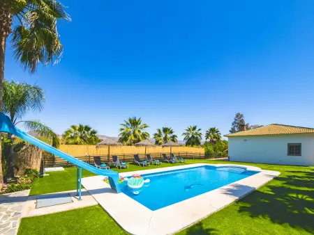 Maison familiale avec grande piscine privée à Cártama, idéale pour 6 personnes - Photo 6