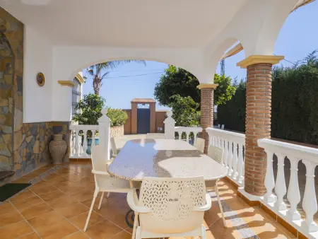 Maison familiale à Alhaurín de la Torre avec piscine privée et parking - Photo 9