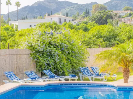 Maison andalouse traditionnelle avec piscine et parking près de Lauro Golf - Photo 1